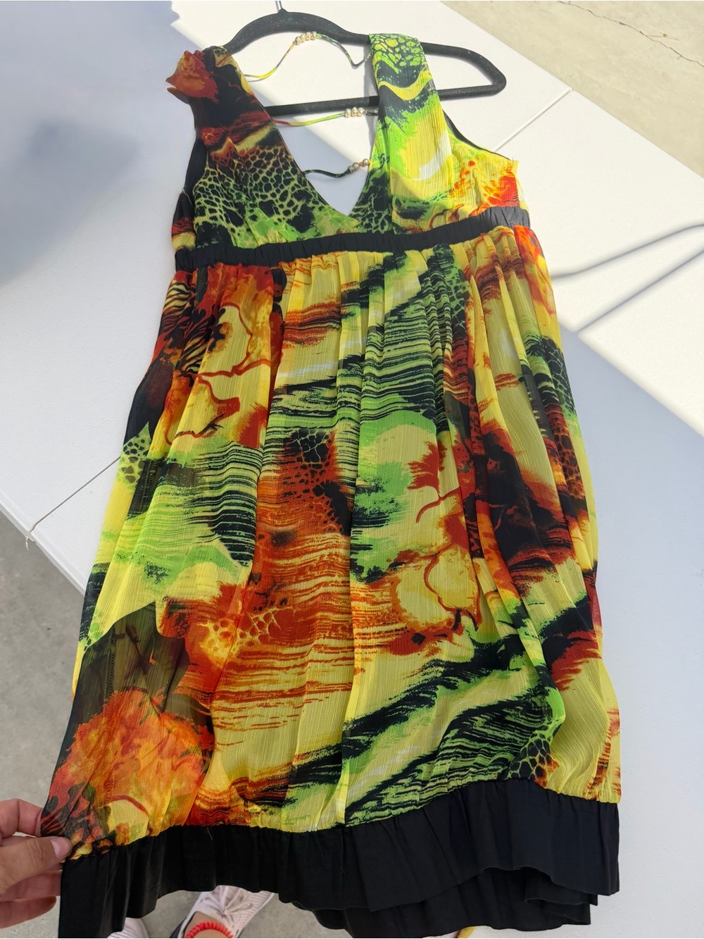 Vibrant Multicolor Pleated V-Neck Women’s Top